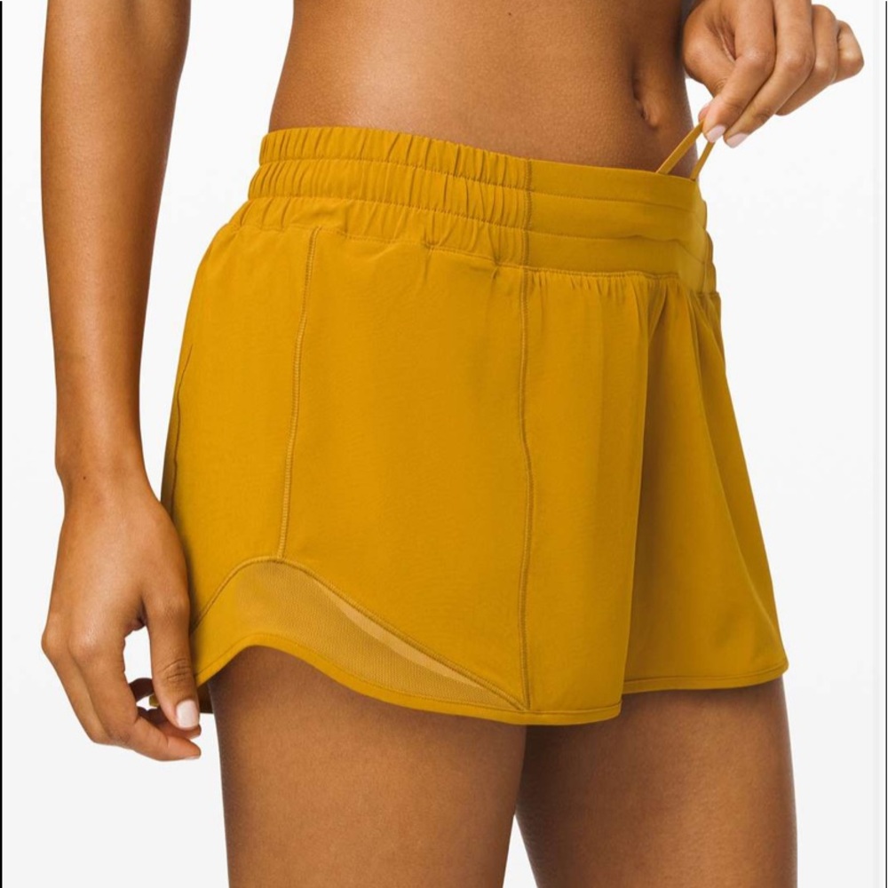 Lulu Lemon hotty hot shorts 4 inseam
